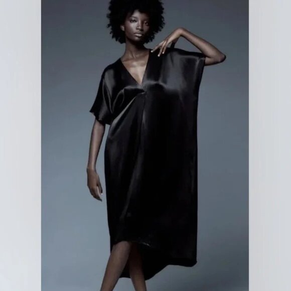 Zara Black Satin Effect V-Neck Tunic Dress - Picture 3 of 7